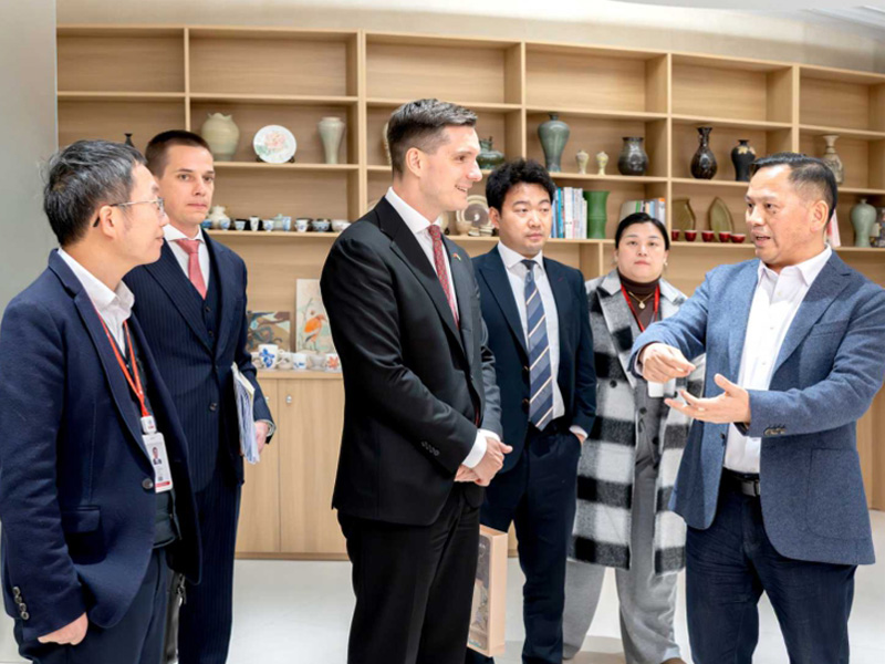H.E. Mr. M&aacute;t&eacute; Pesti, Ambassador Extraordinary and Plenipotentiary of Hungary to the People’s Republic of China, Visits Cubic Sensor and Instrument CO., Ltd.